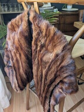 Vintage Brown Fur Stole - Rich Chestnut Tones